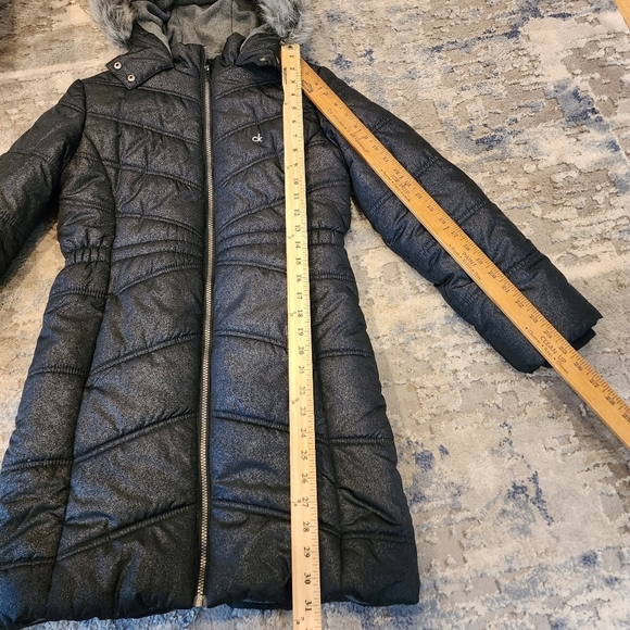 Calvin Klein black shimmer long puffer coat. Kids size Large (12/14). - Picture 15 of 15